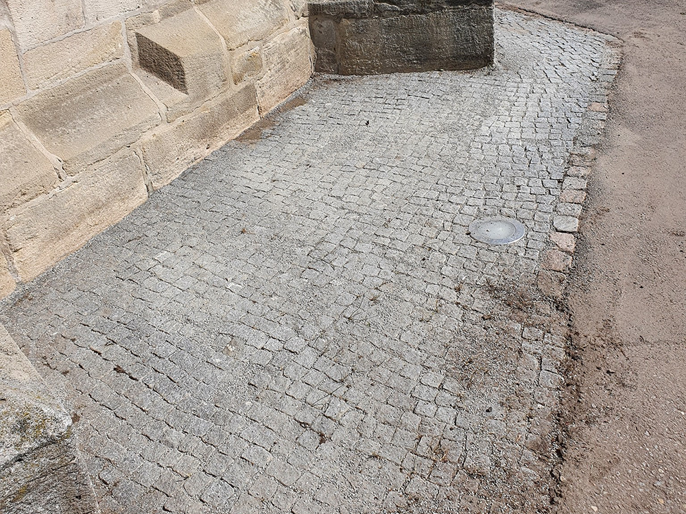 Kopfsteinpflaster reinigen in Böblingen
