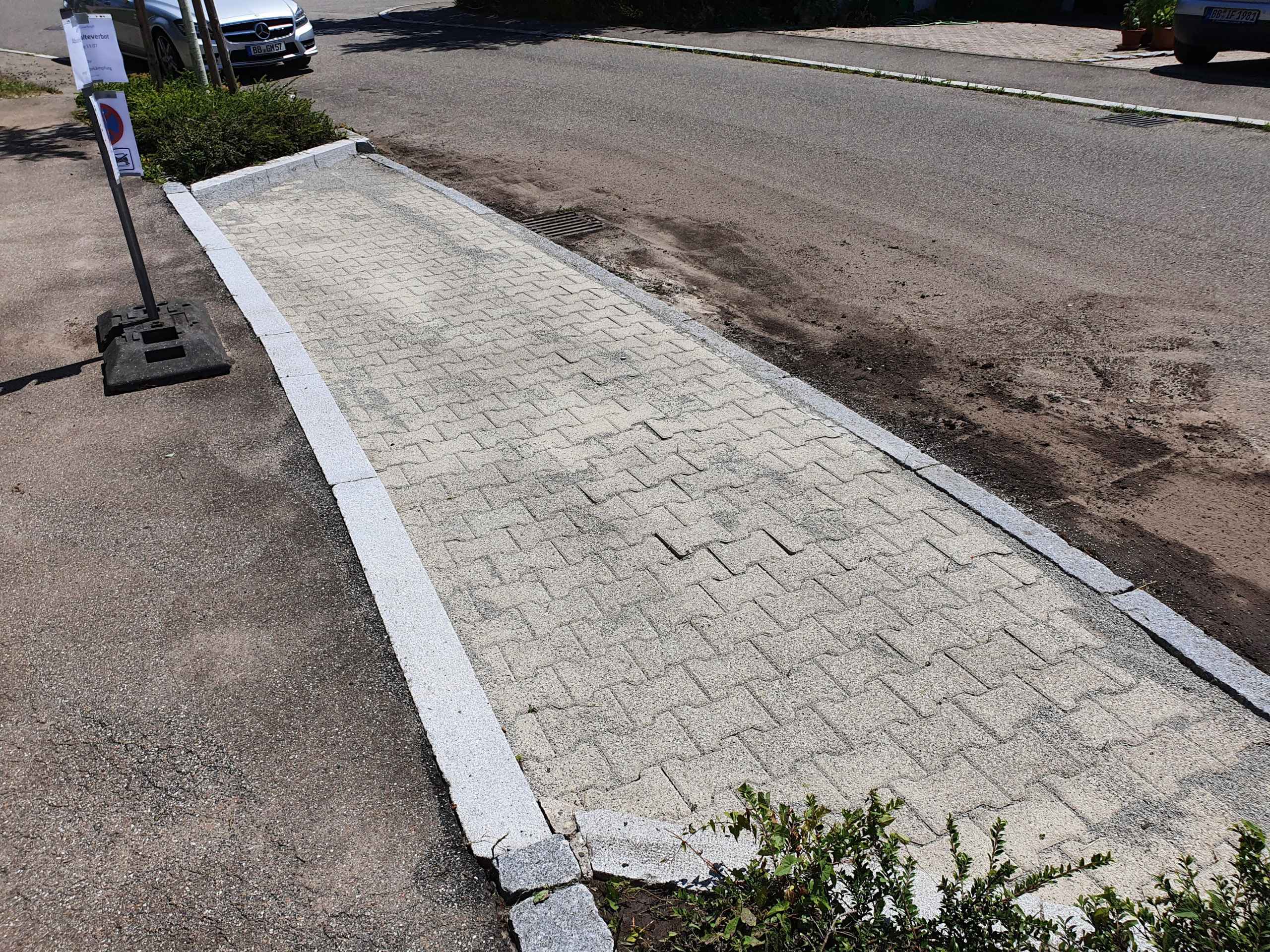 Reinigung von Pflasterstein Wegen in Sindelfingen
